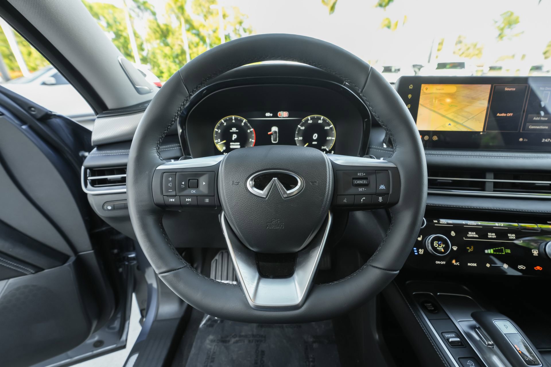 Used 2026 INFINITI QX60 Luxe w/ Cargo Package image 7