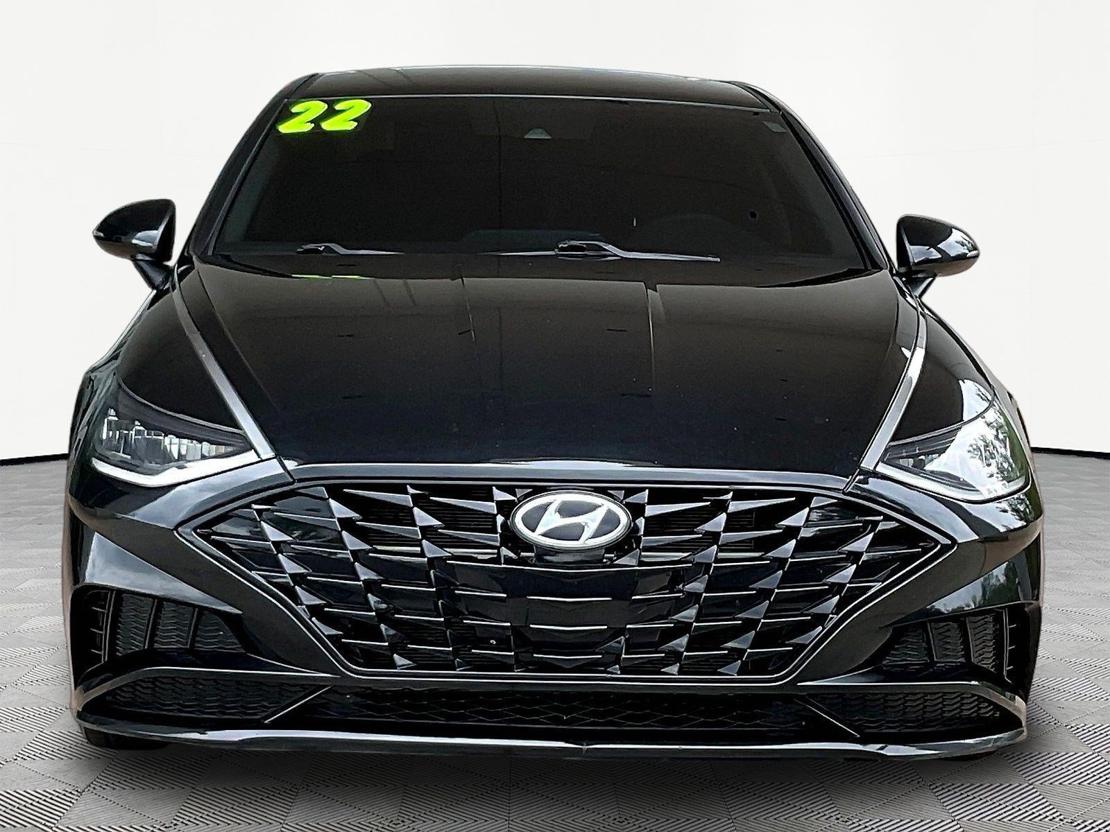 Used 2022 Hyundai Sonata SEL w/ Cargo Package FWD image 2