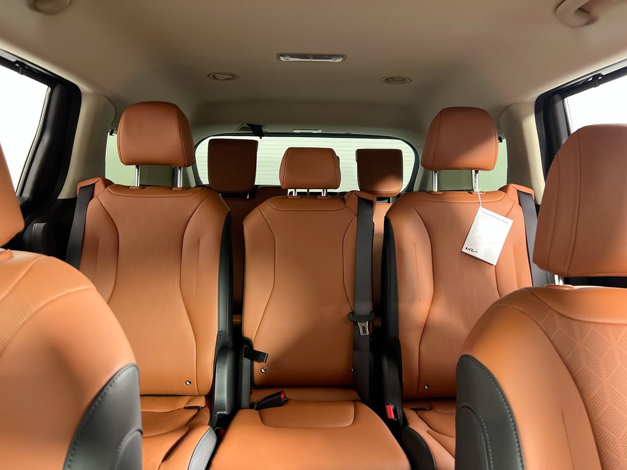 Certified 2026 Kia Carnival EX FWD image 34
