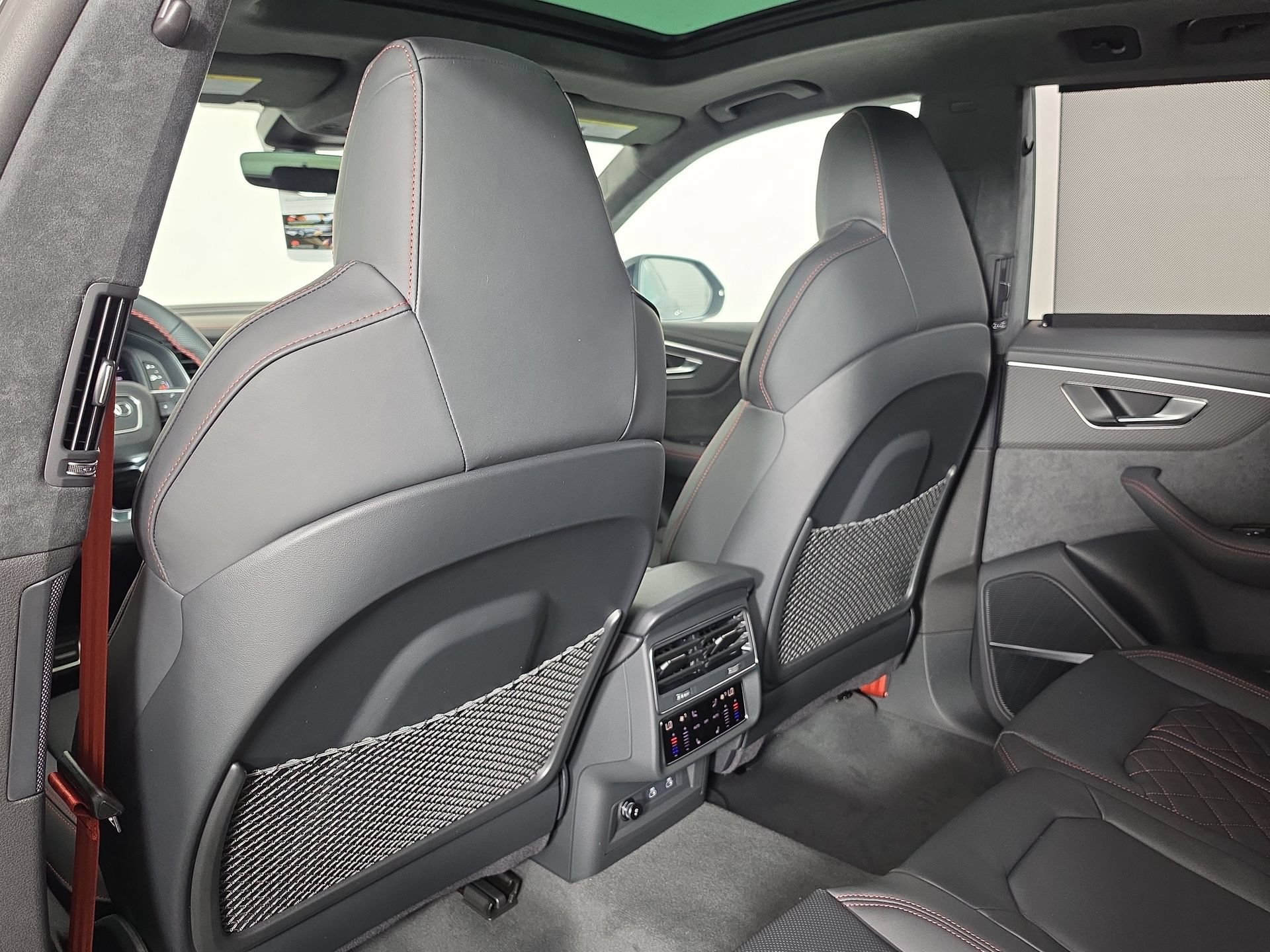 New 2026 Audi SQ8 Prestige AWD/4WD image 34