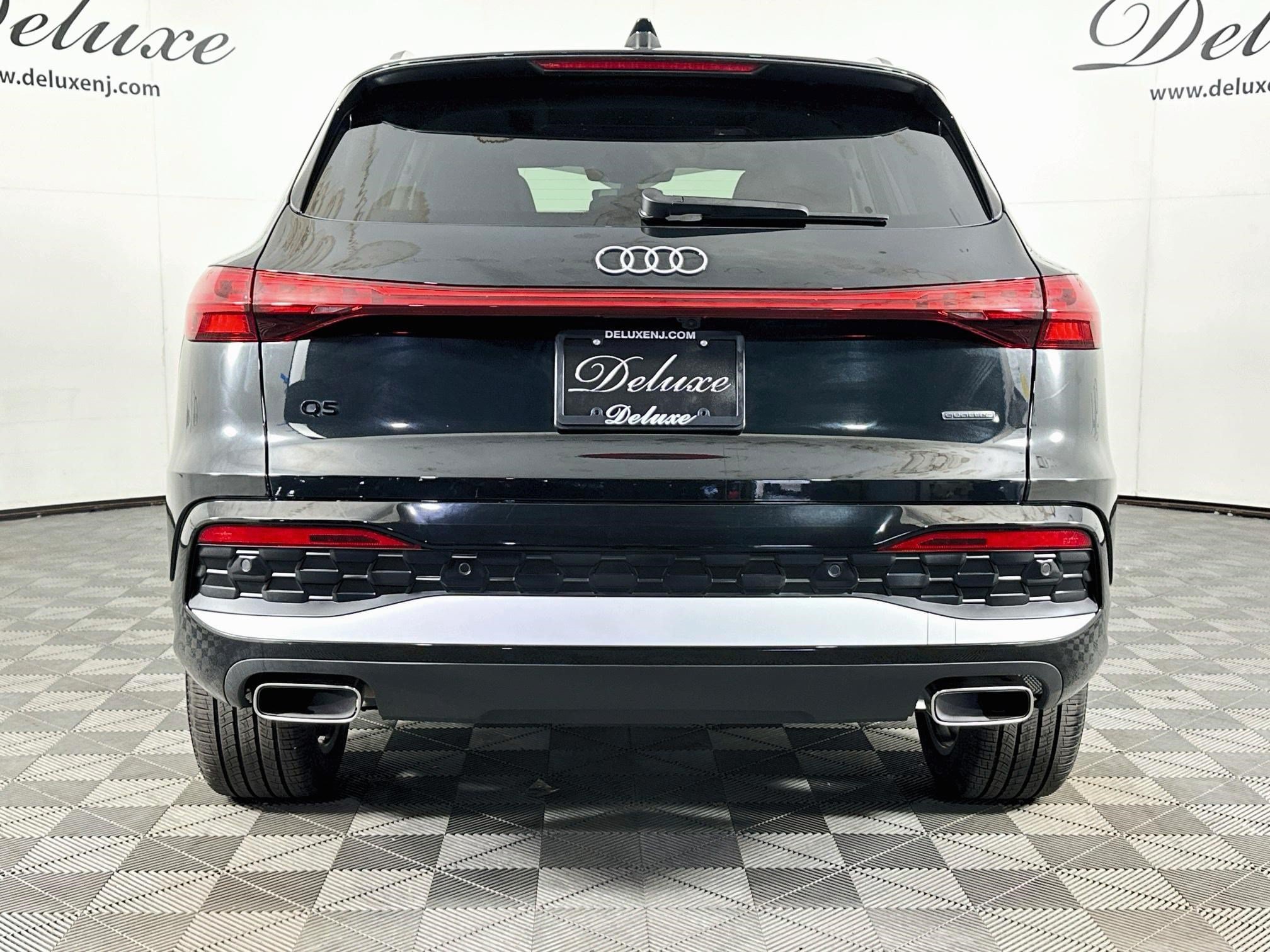 Used 2025 Audi Q5 Premium Plus AWD/4WD image 5