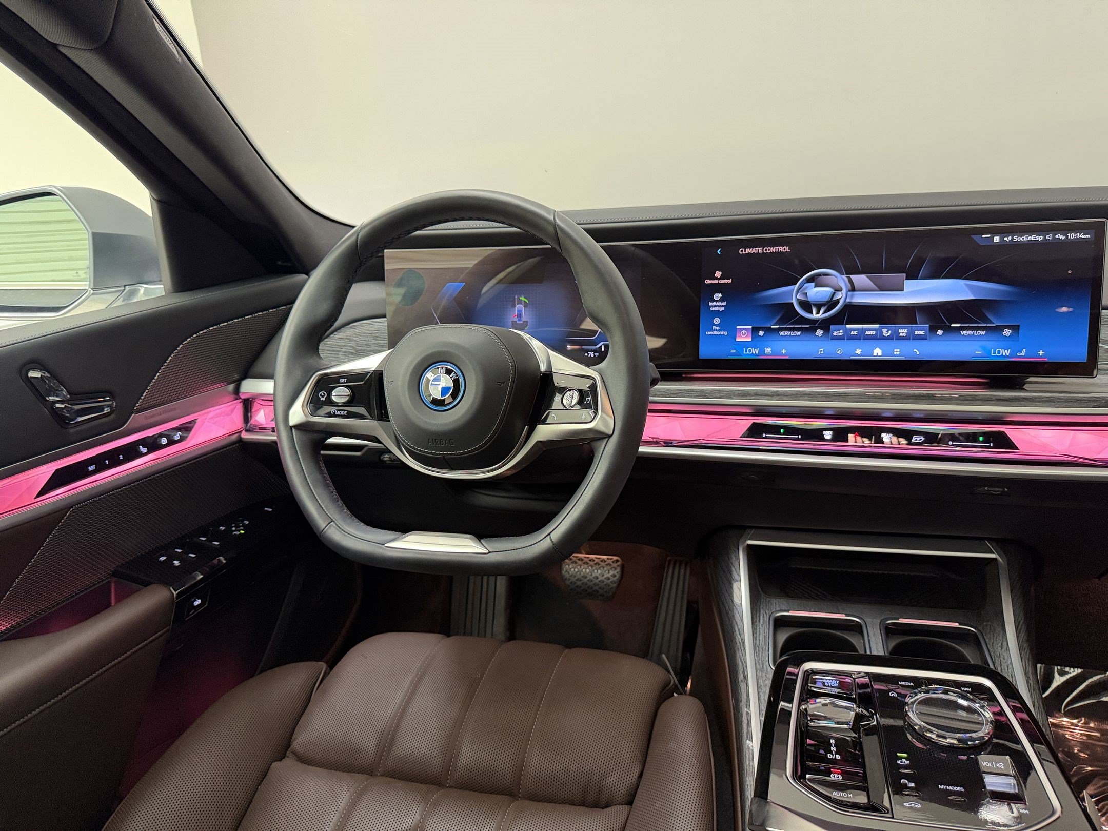 Certified 2023 BMW i7 xDrive60 AWD/4WD image 28