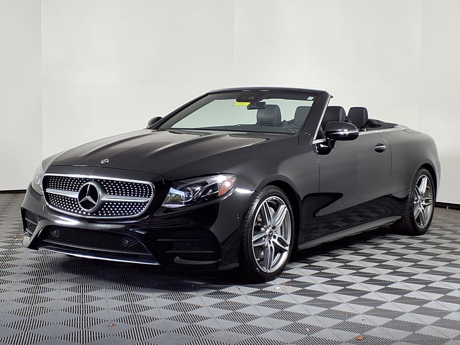 Used 2018 Mercedes-Benz E 400 Cabriolet w/ Premium 2 Package (Q02) image 3