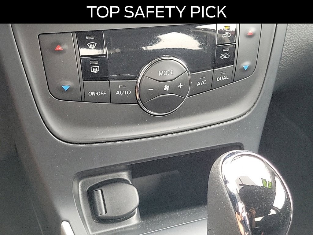 Used 2024 Nissan Sentra S FWD image 28