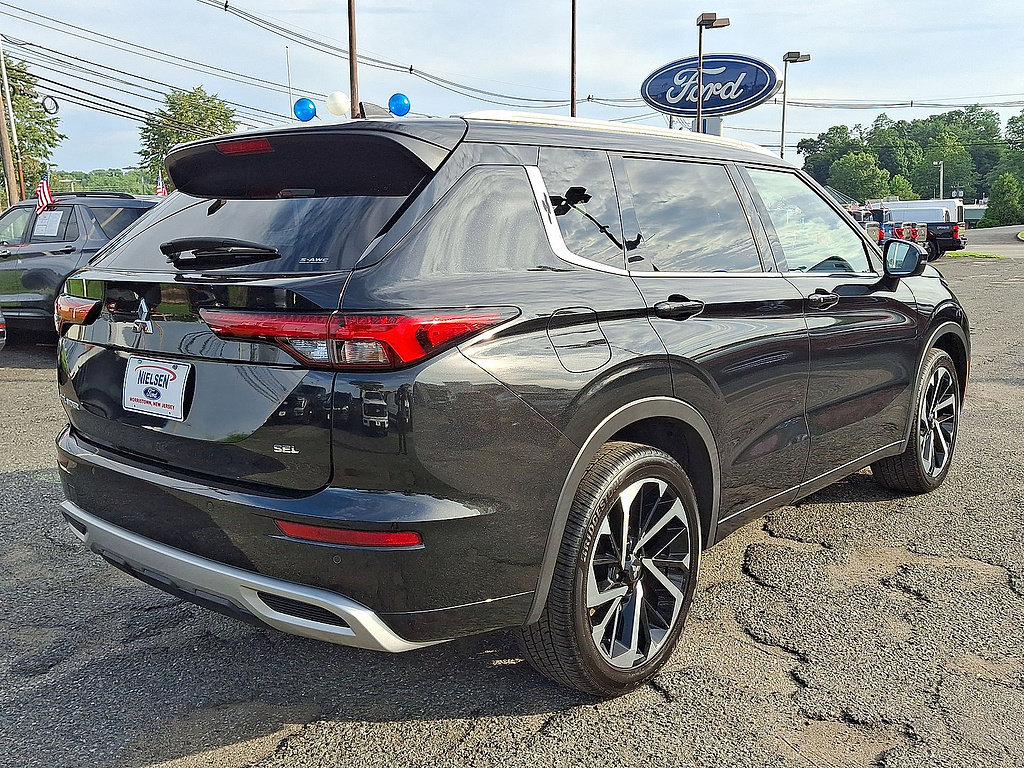 Used 2024 Mitsubishi Outlander SEL AWD/4WD image 31