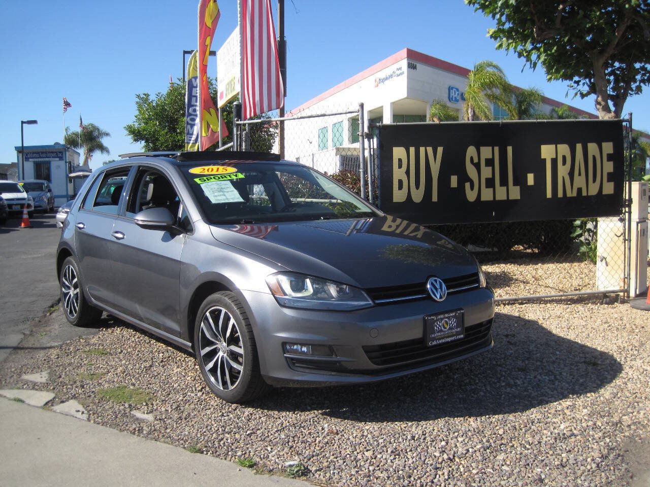 Used 2015 Volkswagen Golf S FWD image 33