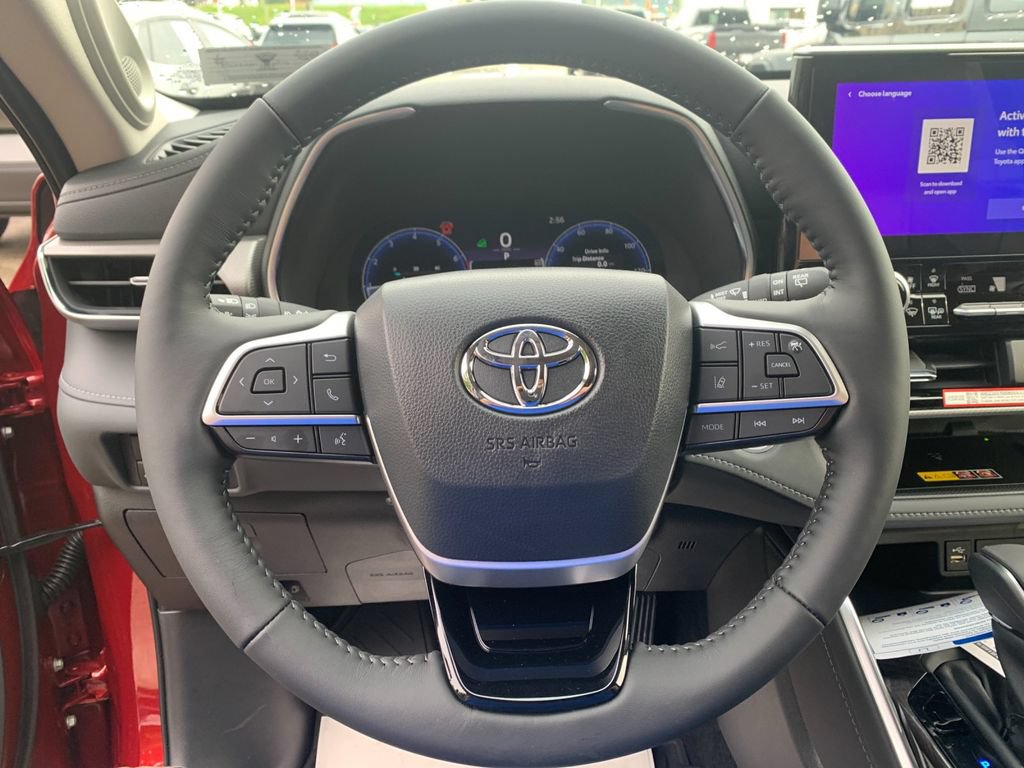 New 2026 Toyota Highlander Platinum AWD/4WD image 24