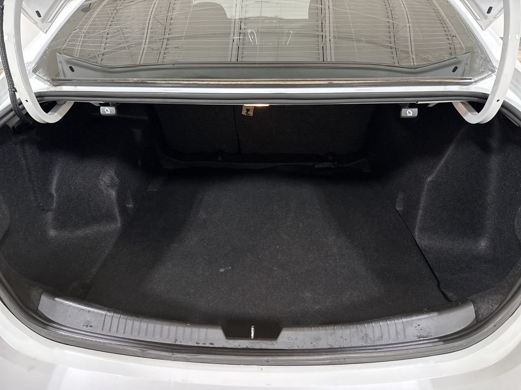 Used 2021 Chevrolet Malibu RS FWD image 23