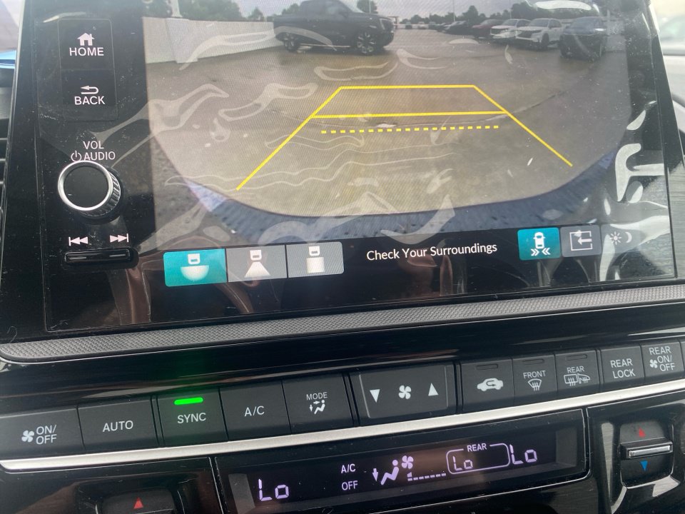 Used 2026 Honda Odyssey Touring image 23