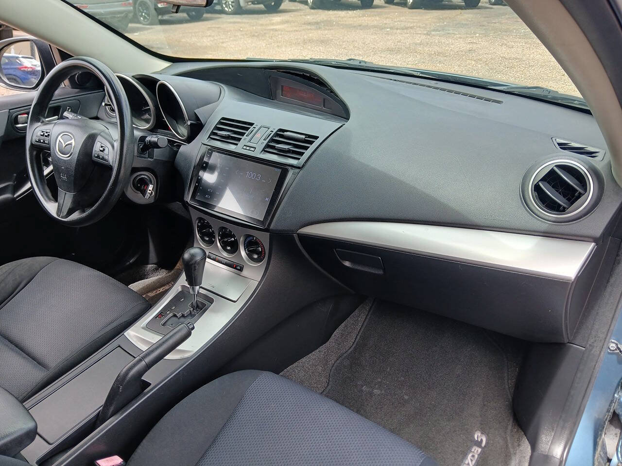 Used 2011 MAZDA MAZDA3 i Touring FWD image 14