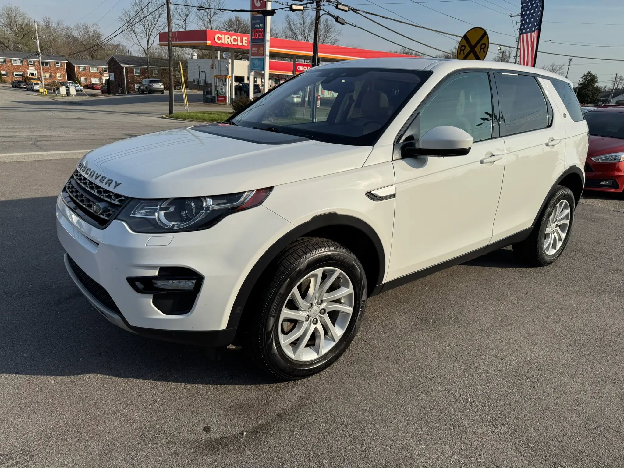 Used 2018 Land Rover Discovery Sport HSE image 5