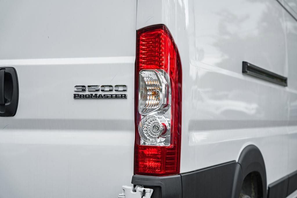 New 2025 RAM ProMaster 3500 w/ Quick Order Package 22G SLT image 6