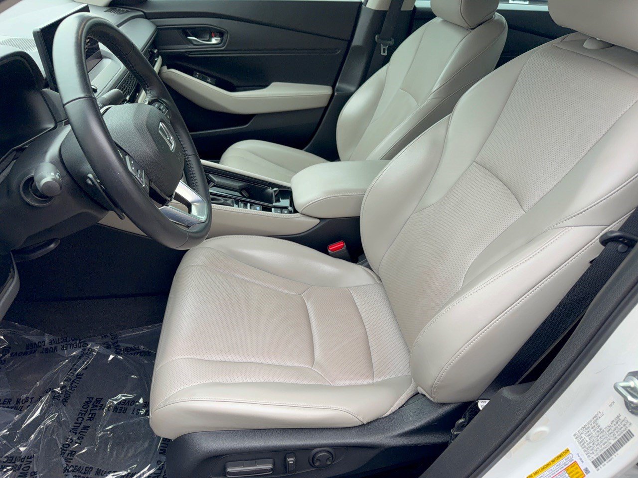 Used 2024 Honda Accord Touring image 5