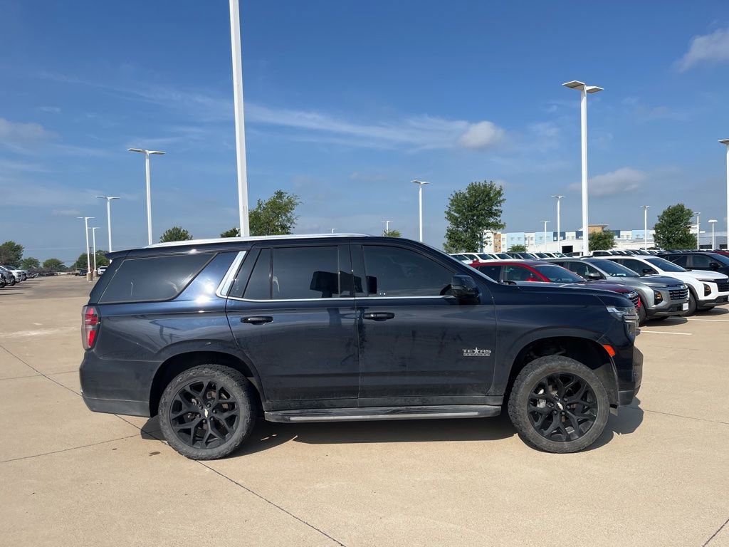 Used 2022 Chevrolet Tahoe LT w/ Luxury Package RWD image 6