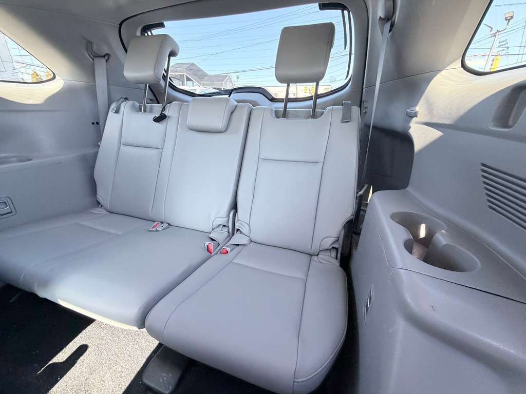 Used 2019 Toyota Highlander XLE AWD/4WD image 28