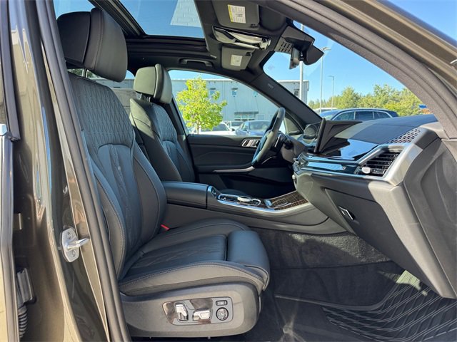 New 2026 BMW X5 xDrive50e w/ Executive Package image 21