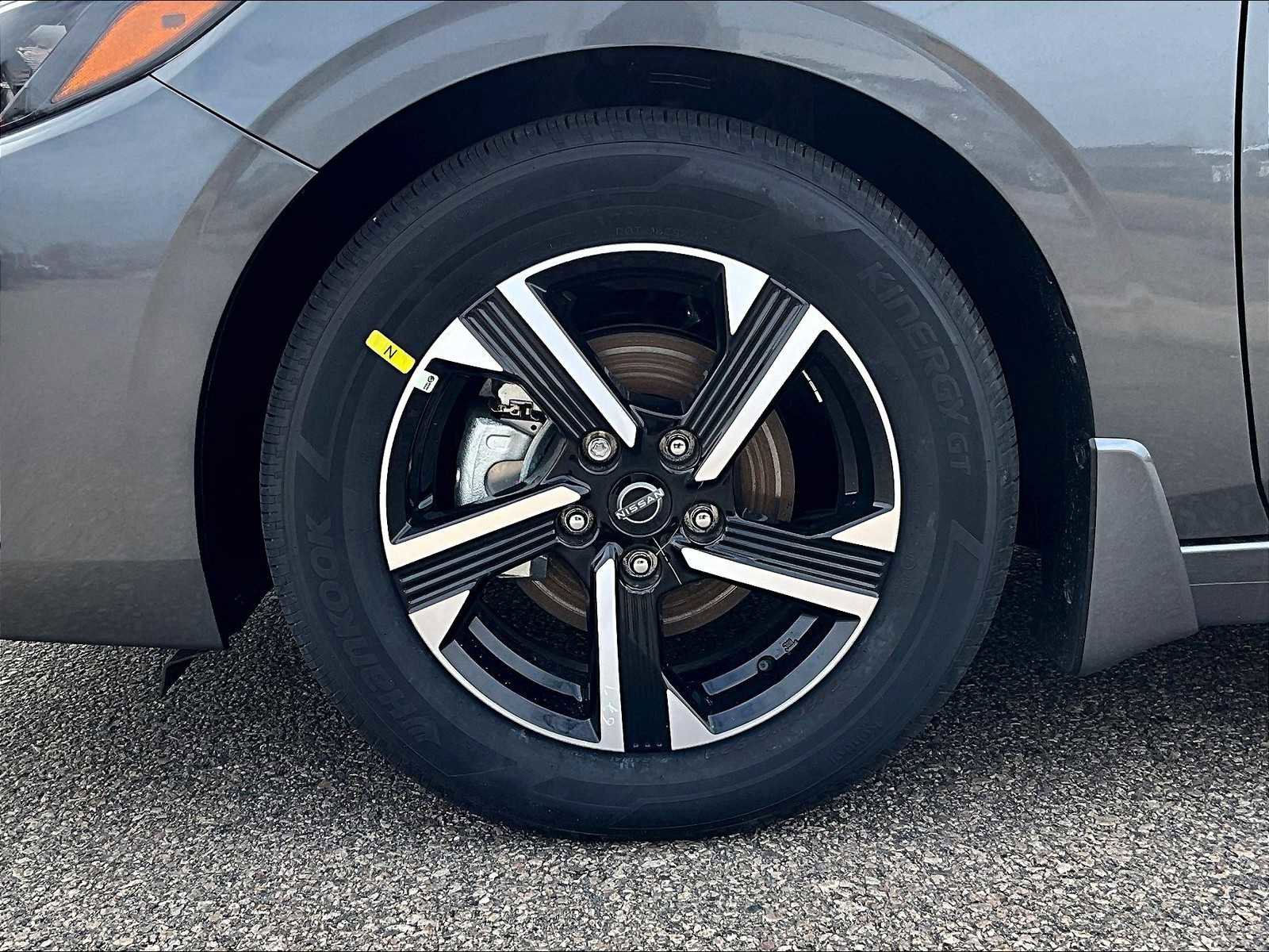 New 2025 Nissan Sentra SV image 8