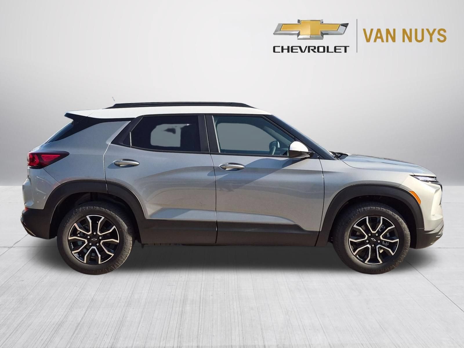 New 2026 Chevrolet TrailBlazer ACTIV w/ Convenience Package FWD image 3