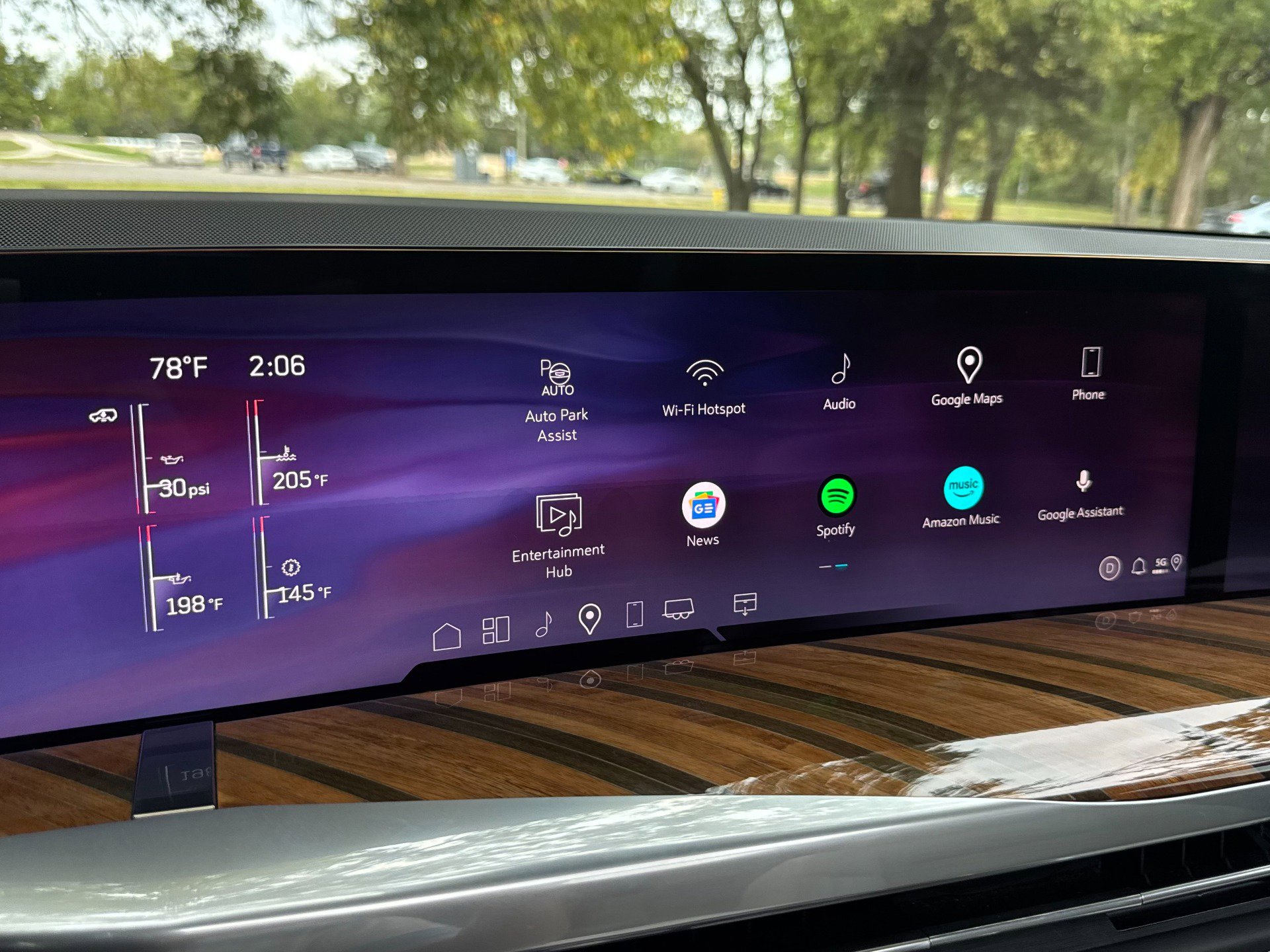 Used 2025 Cadillac Escalade Premium Luxury Platinum image 89