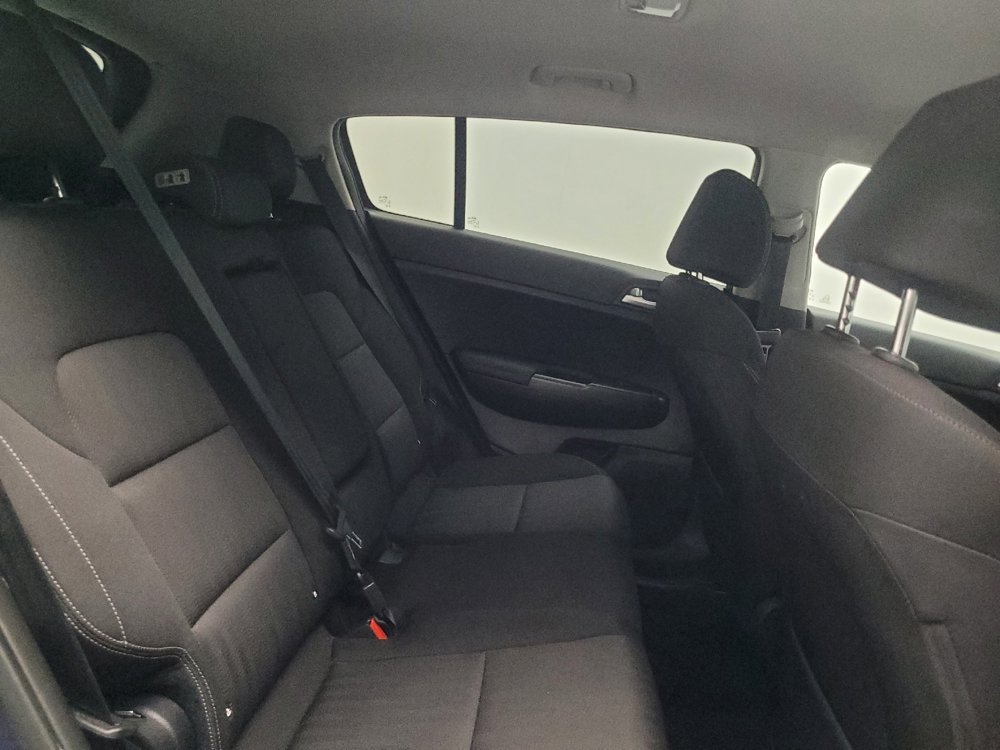 Used 2019 Kia Sportage LX image 19