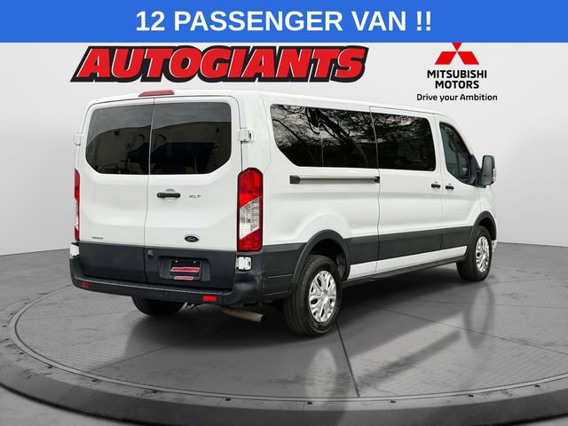 Used 2023 Ford Transit 350 XLT image 2