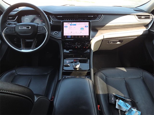 Used 2023 Jeep Grand Cherokee Limited image 10