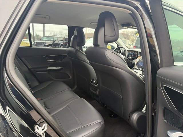 Used 2024 Mercedes-Benz GLC 300 image 30