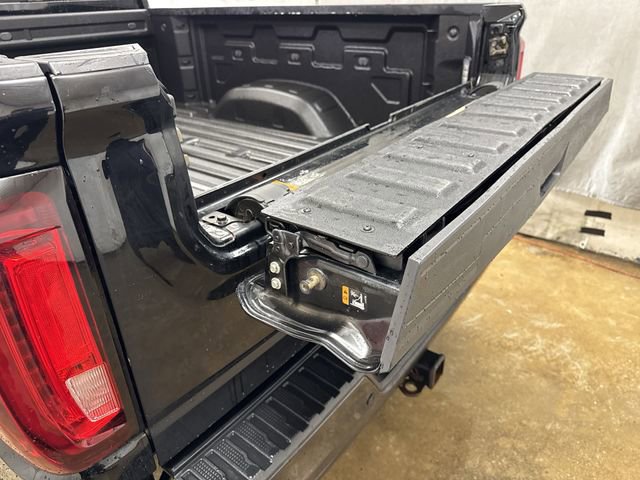 Used 2023 GMC Sierra 2500 Denali image 30