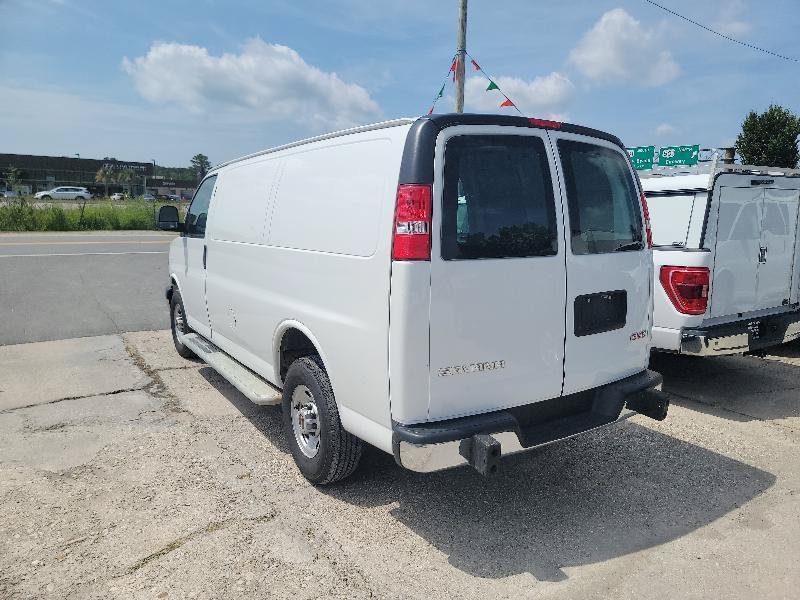Used 2024 GMC Savana 2500 w/ Driver Convenience Package RWD image 5