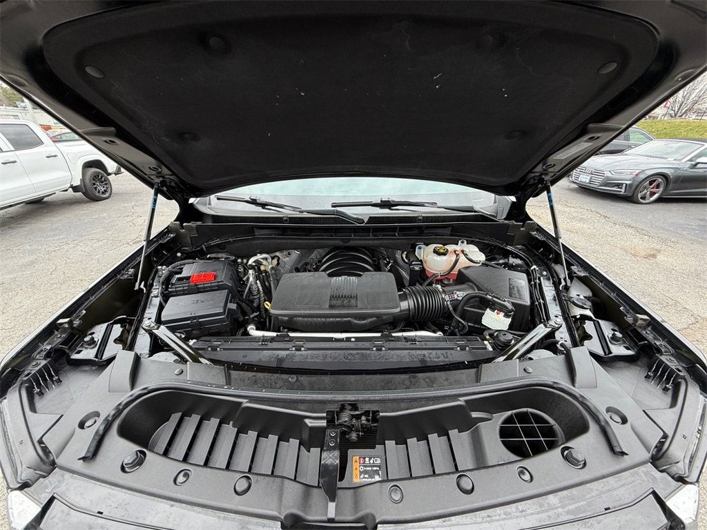 Used 2023 GMC Yukon SLE image 24