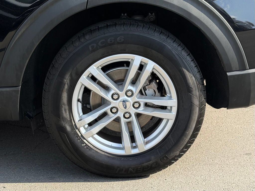 Certified 2022 Ford Explorer XLT RWD image 15