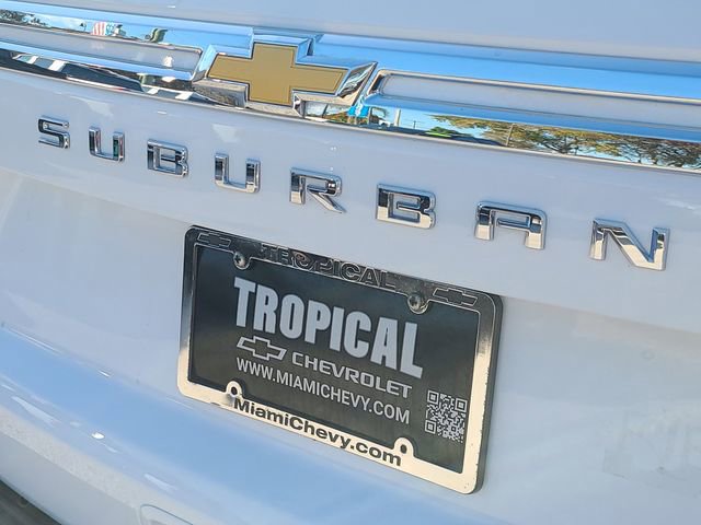 Used 2023 Chevrolet Suburban LT image 9