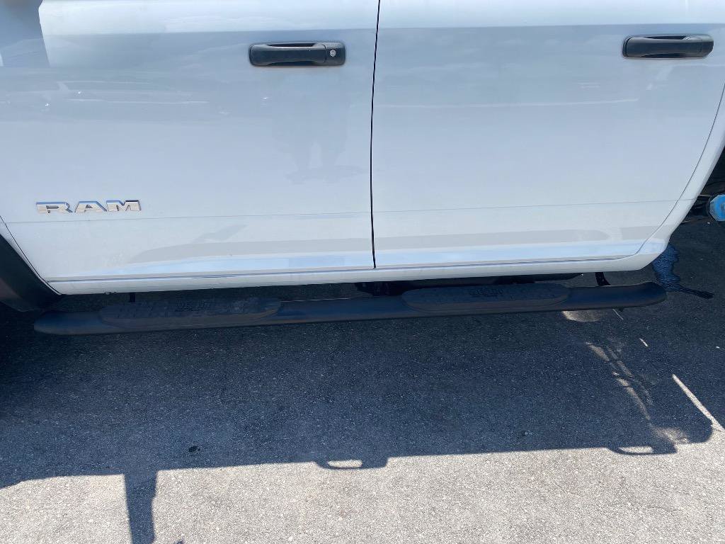 Used 2020 RAM 5500 Tradesman w/ Chrome Appearance Group AWD/4WD image 13