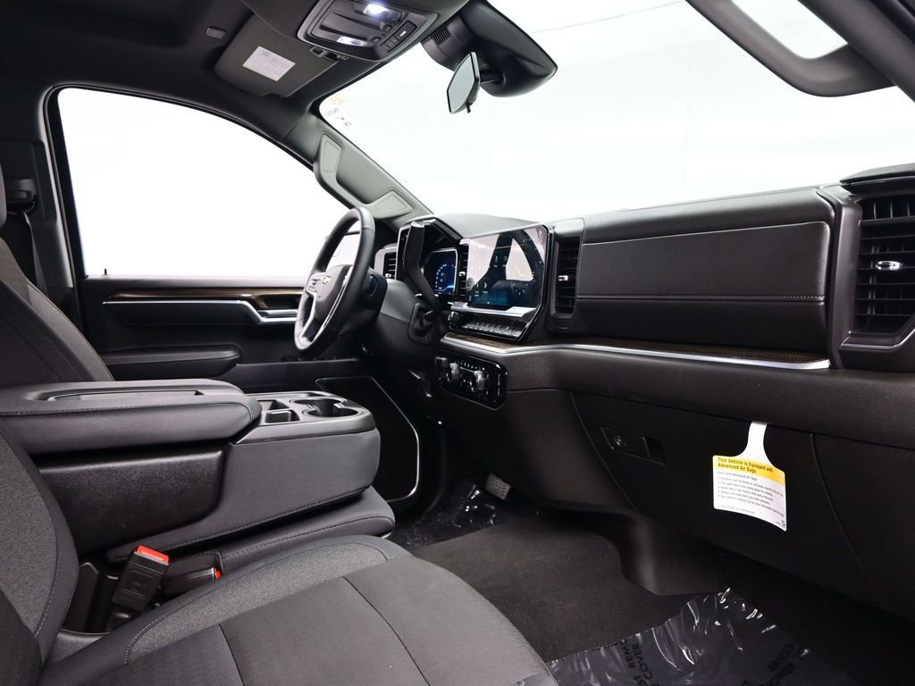 Used 2025 Chevrolet Silverado 1500 LT w/ LPO, Dark Essentials Package image 12