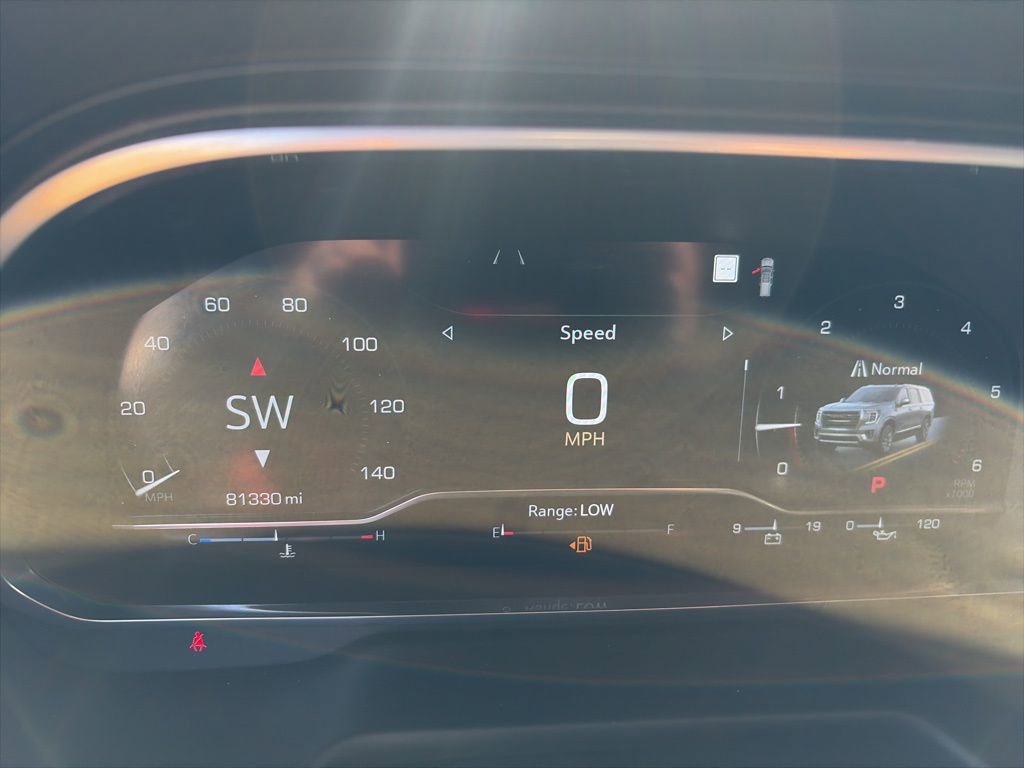 Used 2023 GMC Yukon XL SLT image 23