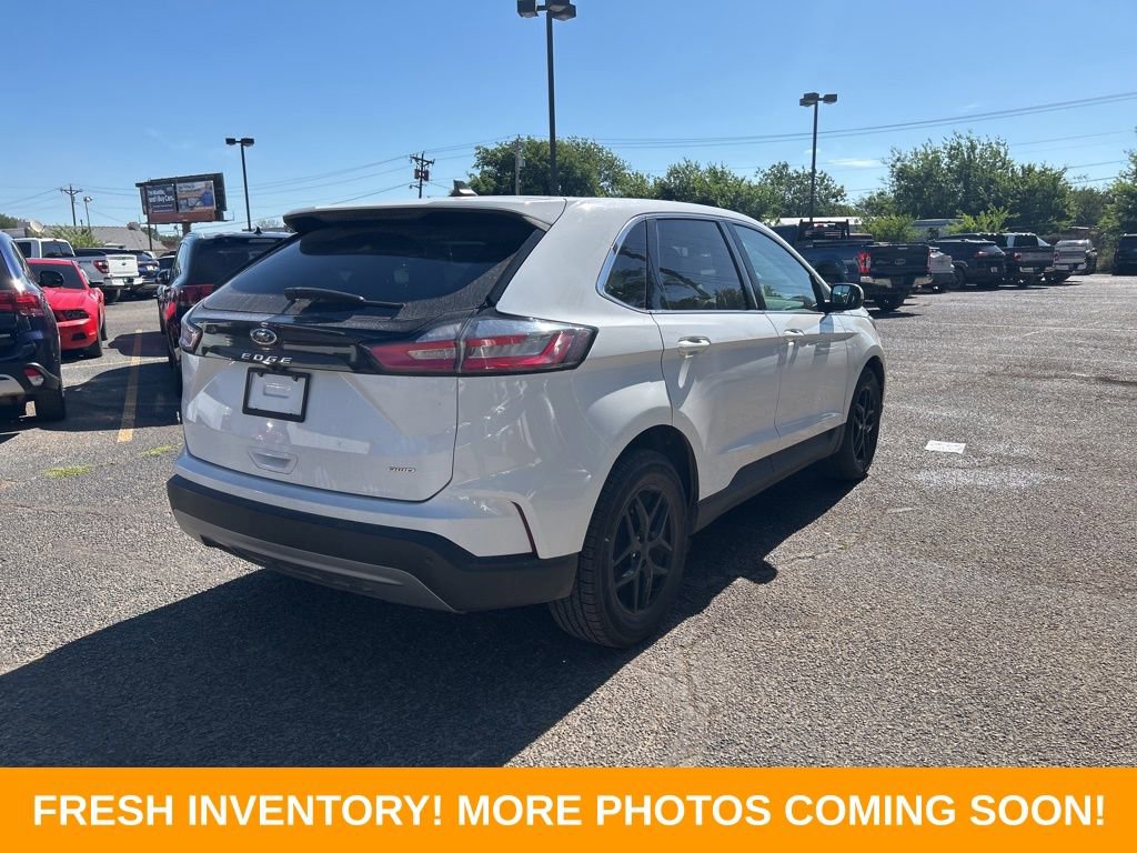 Used 2022 Ford Edge SEL AWD/4WD image 3