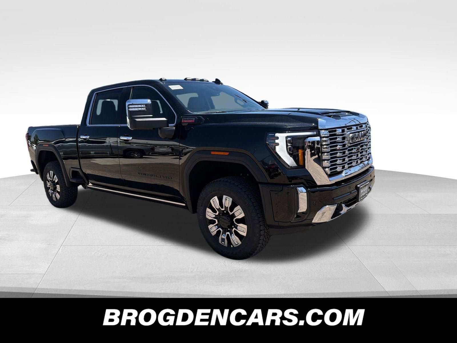 New 2026 GMC Sierra 2500 Denali w/ LPO, Black Badging Package AWD/4WD image 1
