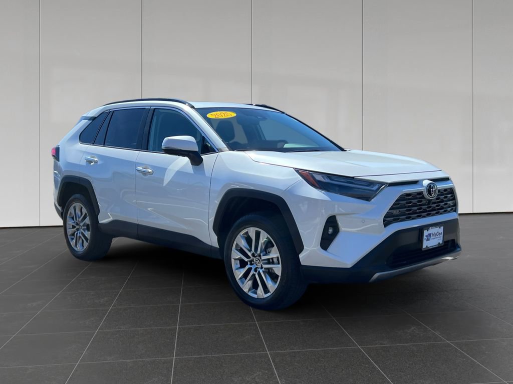 Used 2025 Toyota RAV4 Limited w/ Advanced Technology Package image 7
