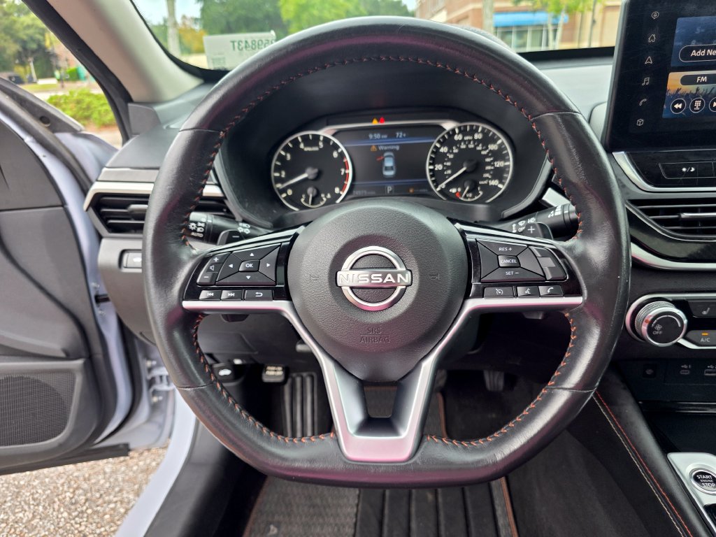 Used 2023 Nissan Altima 2.5 SR w/ SR Premium Package FWD image 22
