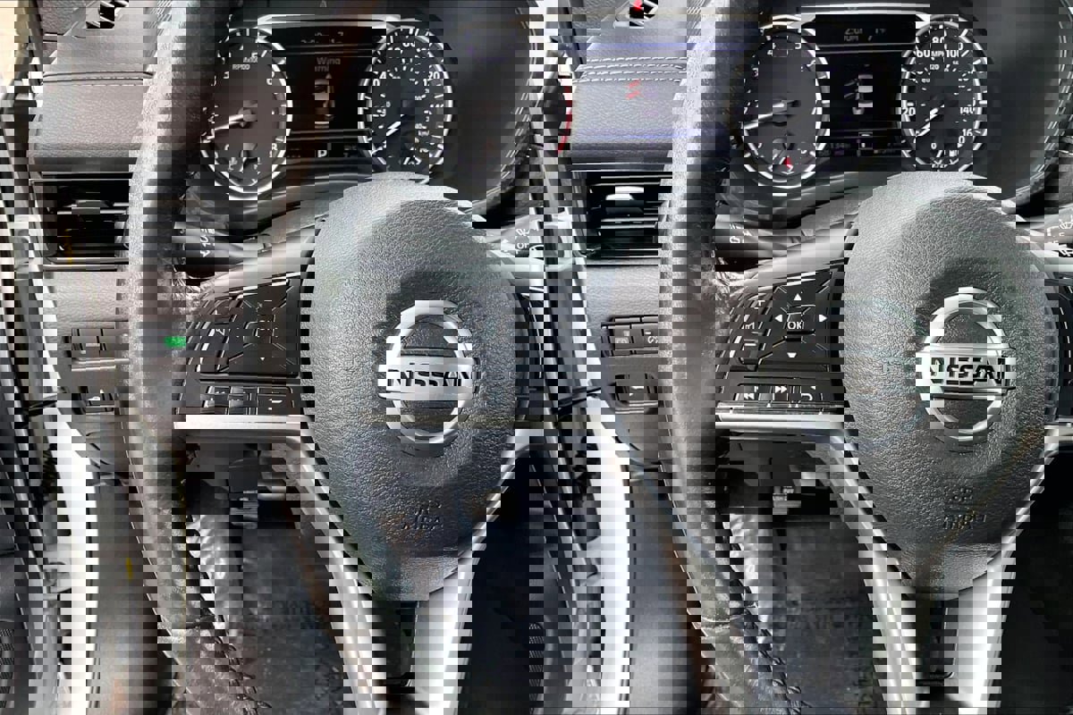 Used 2022 Nissan Sentra SV w/ All-Weather Package image 16