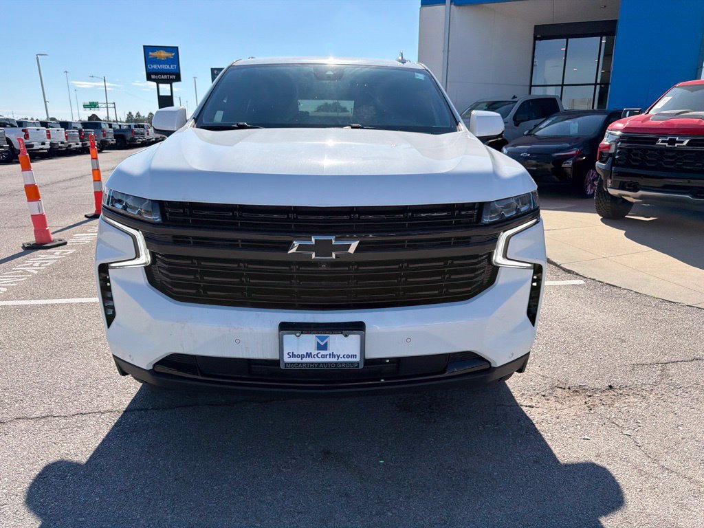 Used 2024 Chevrolet Suburban RST w/ Luxury Package AWD/4WD image 8