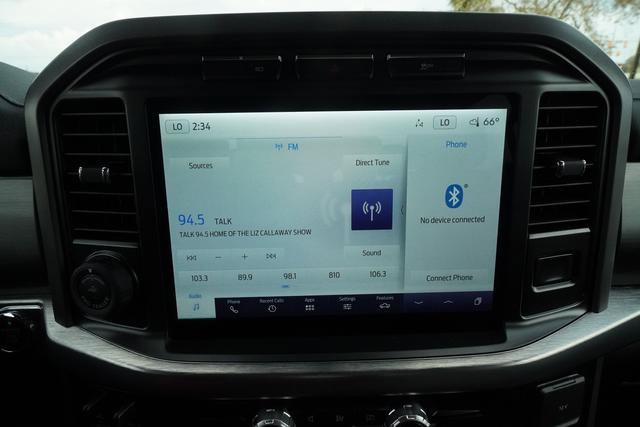 Used 2022 Ford F150 Lariat w/ Trailer Tow Package image 23