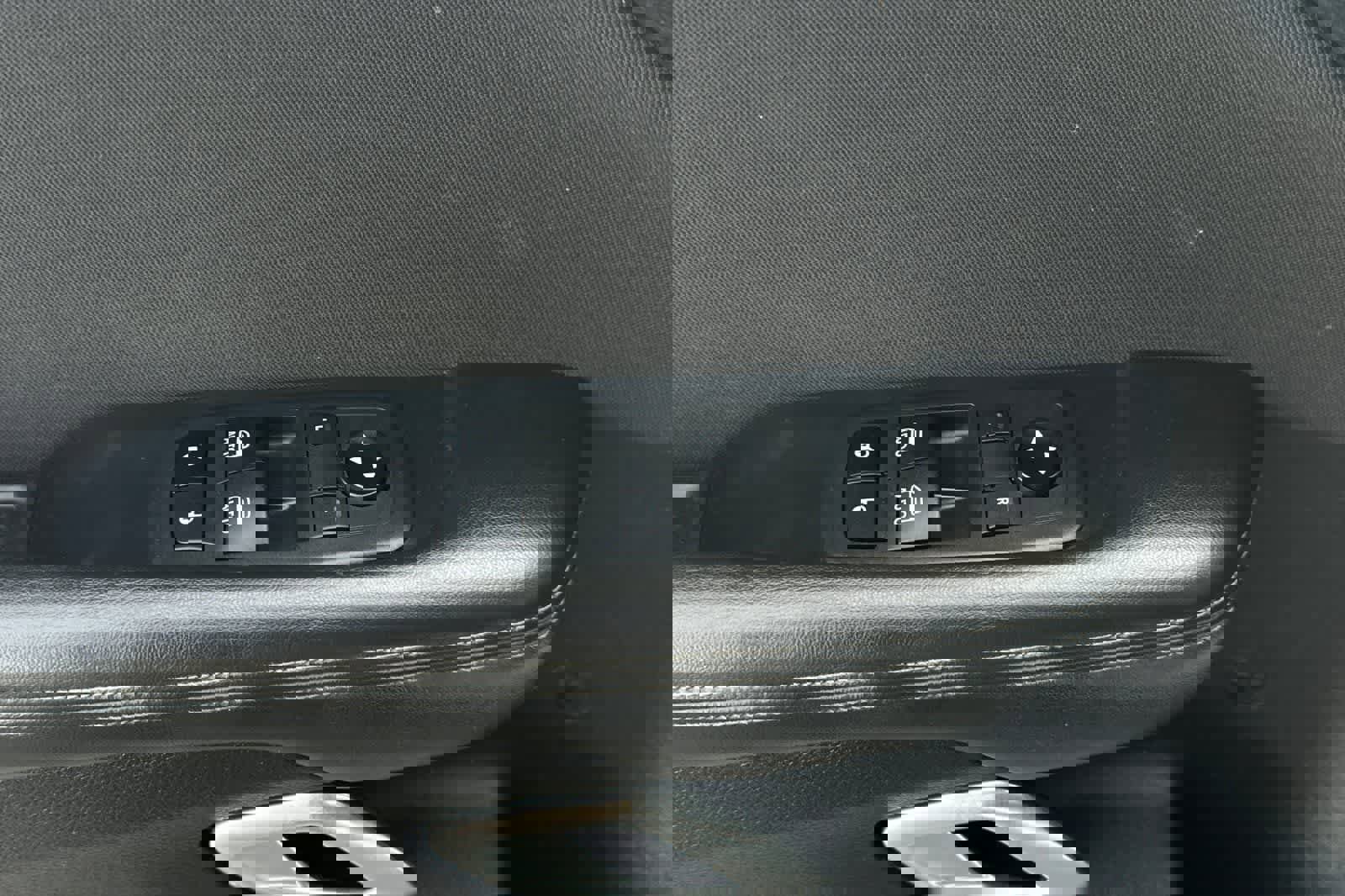 Used 2019 Dodge Challenger GT w/ Blacktop Package image 13