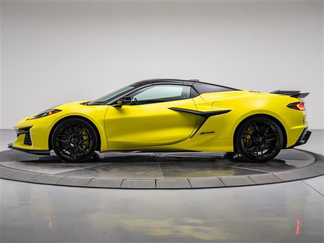 Used 2023 Chevrolet Corvette Z06 w/ Stealth Interior Trim Package image 4