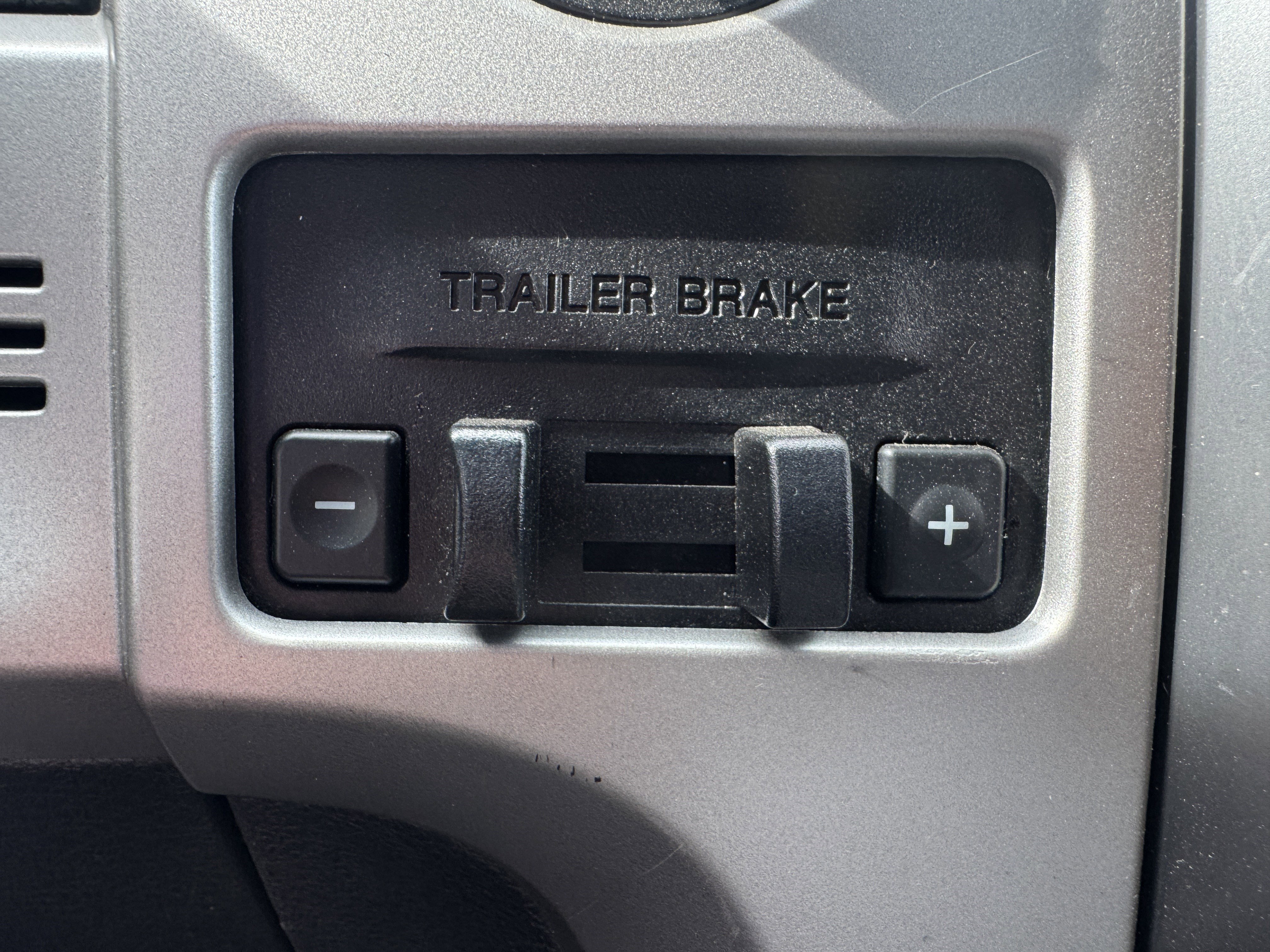Used 2014 Ford F150 FX4 w/ Equipment Group 402A Luxury AWD/4WD image 40