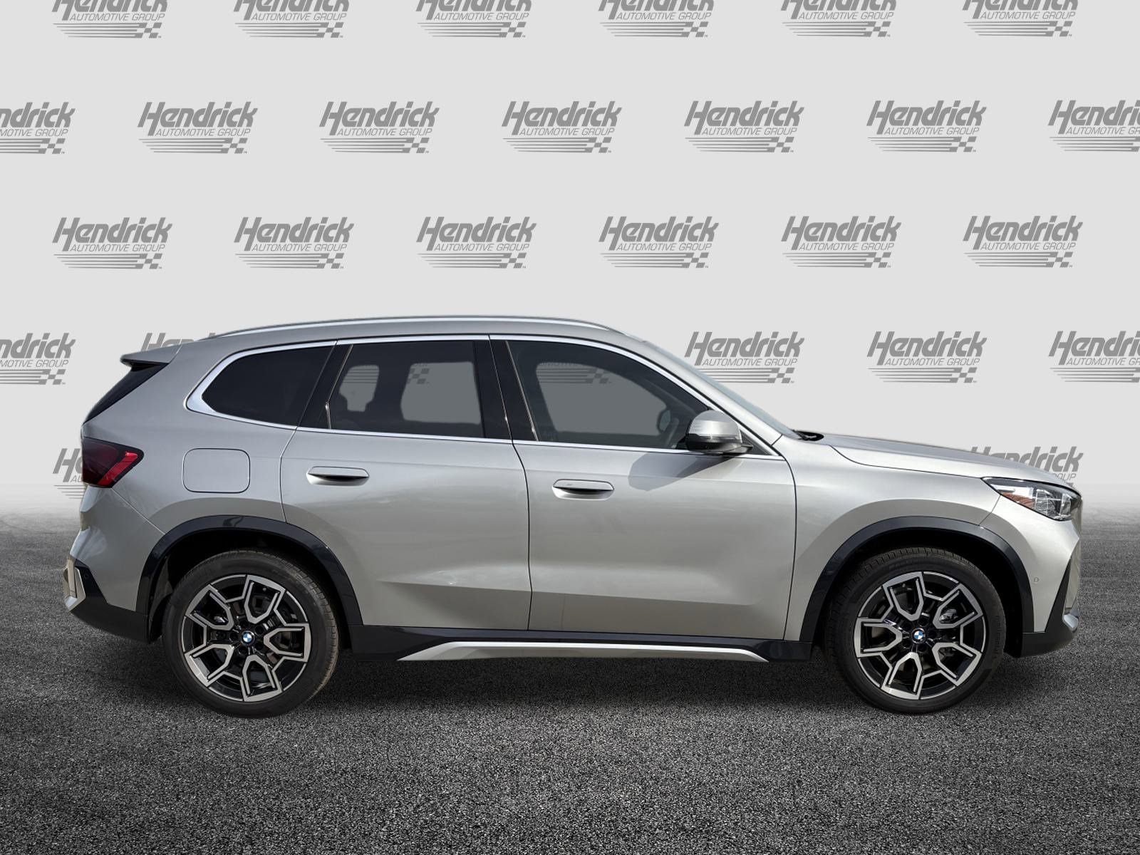 Certified 2025 BMW X1 xDrive28i w/ Technology Package image 11