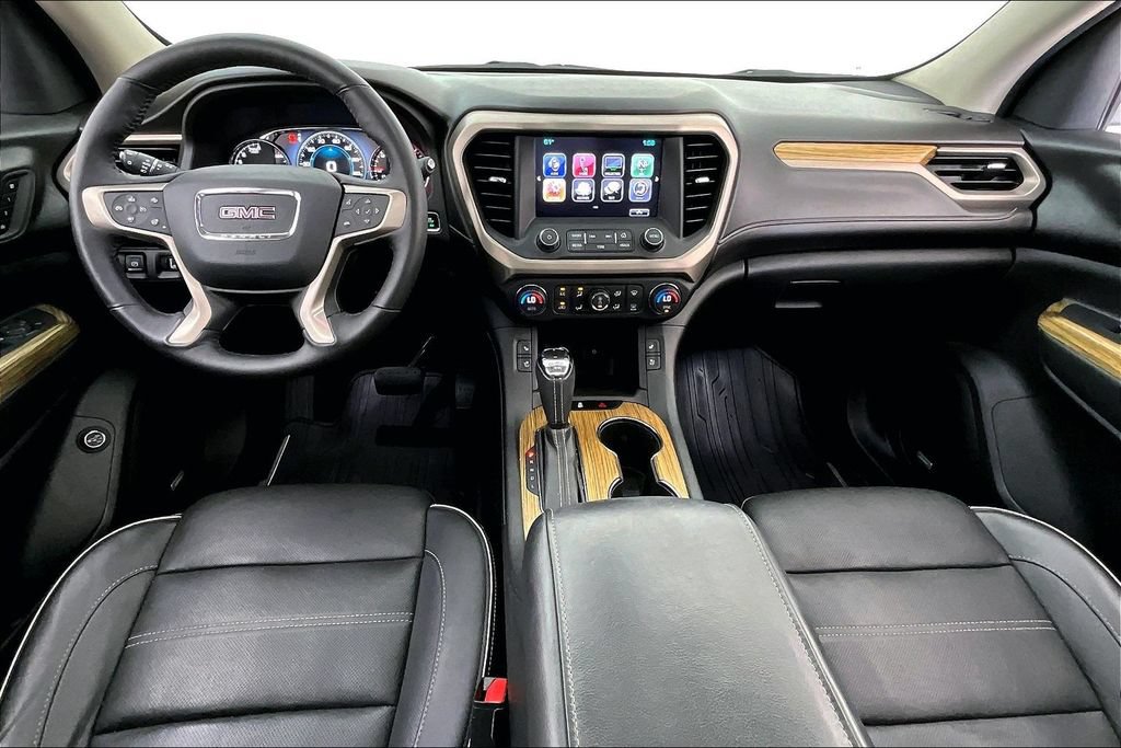 Used 2017 GMC Acadia Denali w/ Technology Package AWD/4WD image 18