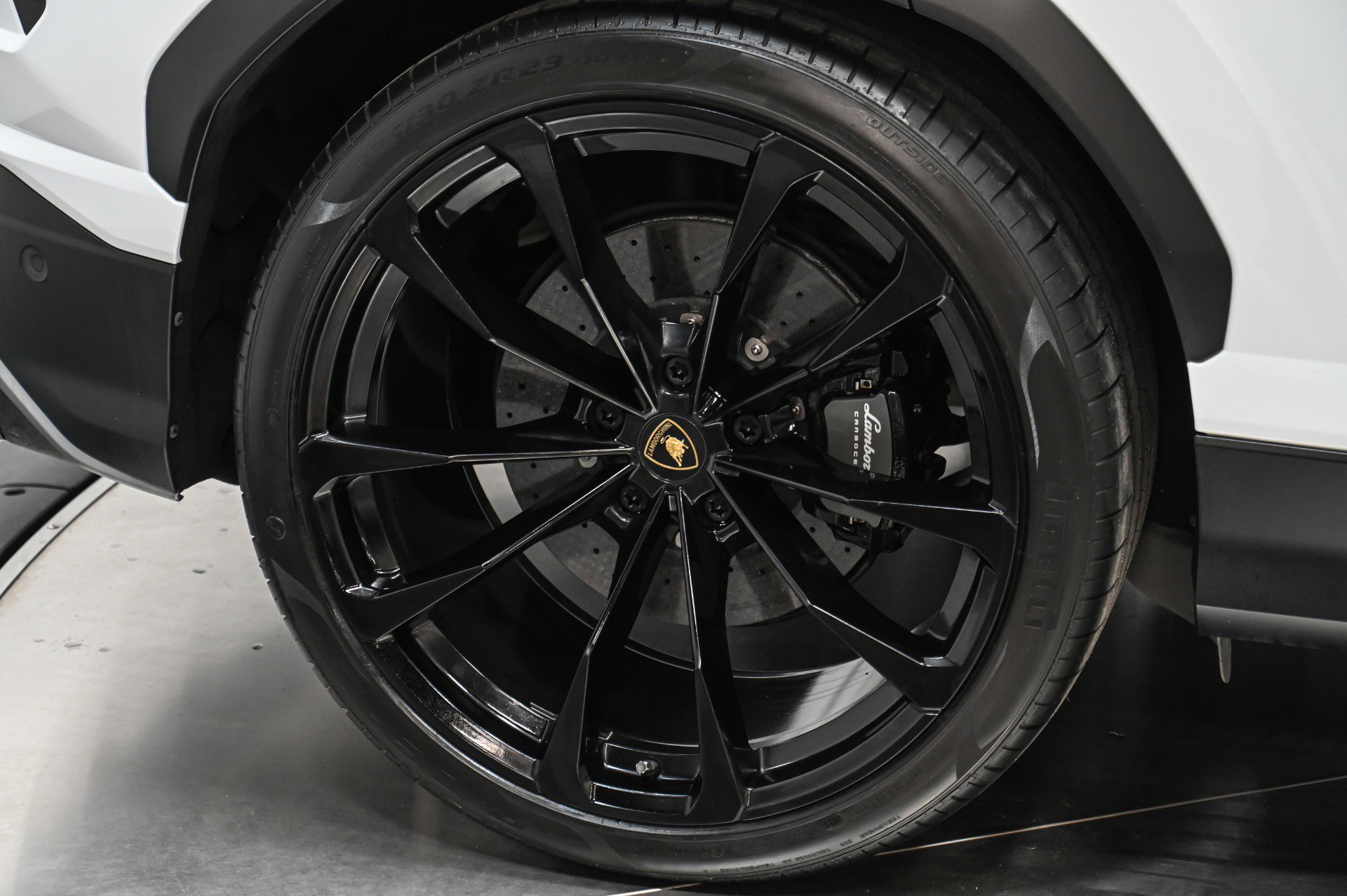 Used 2020 Lamborghini Urus image 70