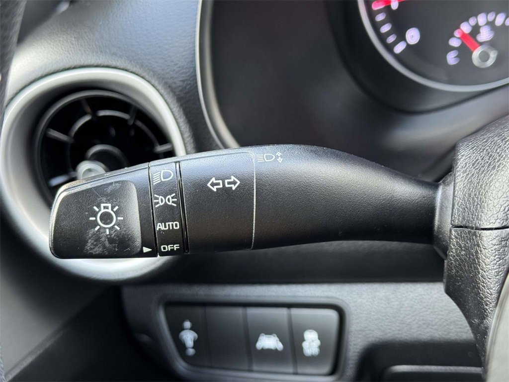 Used 2020 Kia Forte LXS image 19