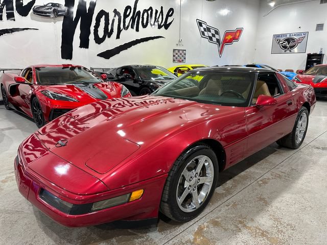 Used 1994 Chevrolet Corvette Coupe RWD image 17